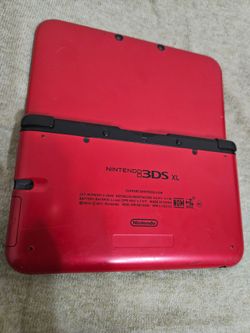 Nintendo 3DS XL SPR-001 Red/Black 4GB Wi-Fi NTSC-U/C w/ Power Adapter
