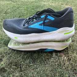 Used Brooks Ghost 
