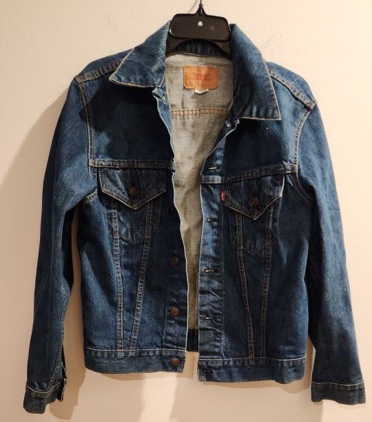 Woman Levi's Jacket