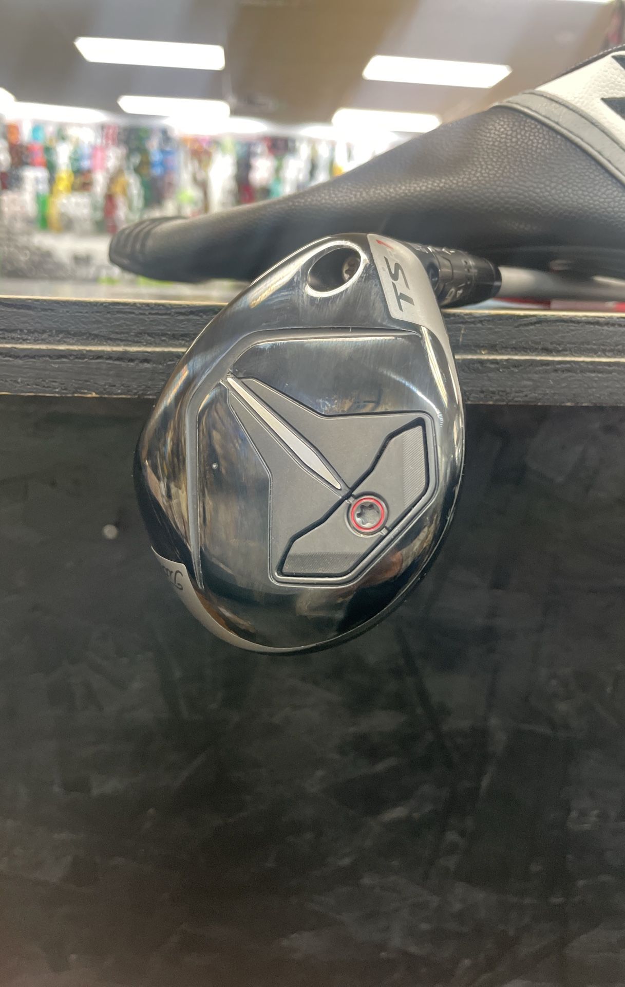 Titleist-TSR1-6-Hybrid-26*-Degree-Right-Hand-Regular-Flex-w/Headcover