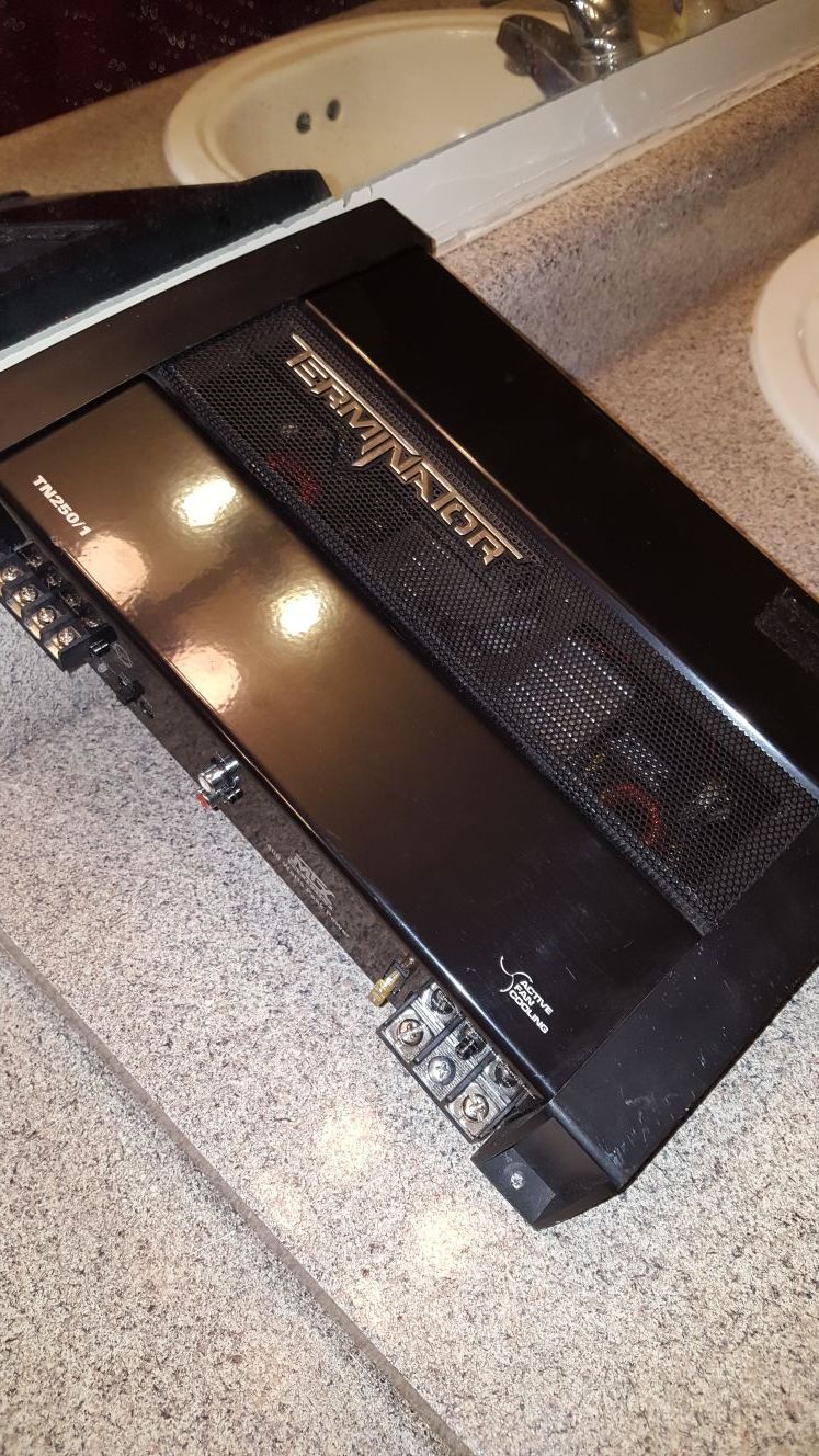 MTX TERMINATOR 250.1 CAR AMP