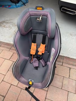 Chicco NextFit Zip Convertible Car Seat Front and Rear-Facing Seat