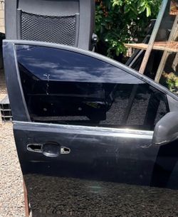 G8 Gt passenger window