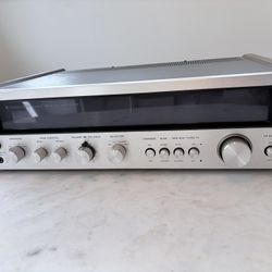 KENWOOD VINTAGE KR-2400 Stereo Receiver 