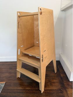 Sprout Montessori Kitchen Tower
