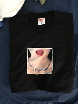 Supreme necklace tee medium
