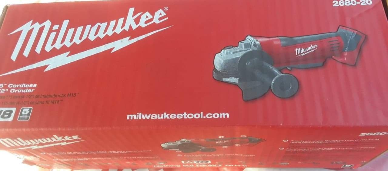 New Milwaukee M18 Lithium-Ion Cordless 4-1/2 in. Cut-Off/Grinder  ☆No Battery☆