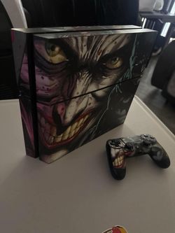 PS4 Console with Joker Skin and Controller