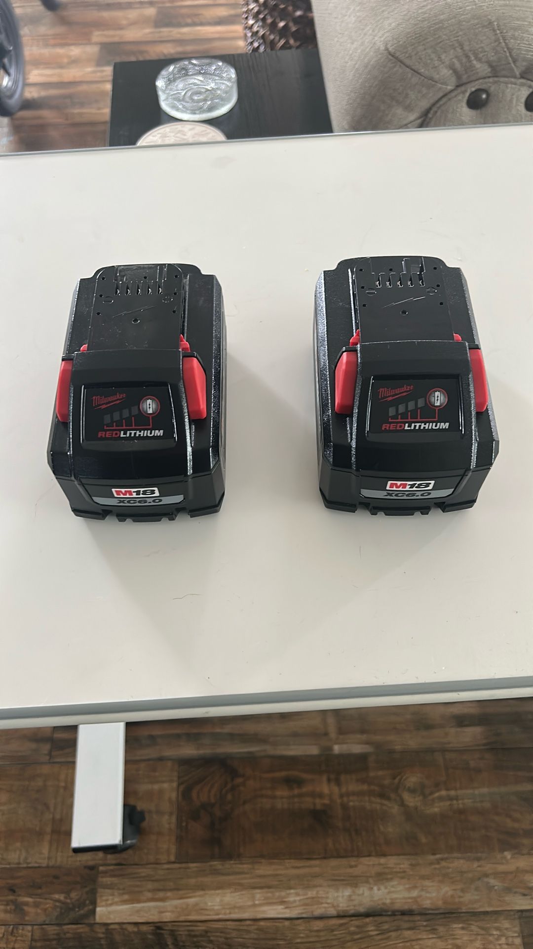 2 /18v Xc 6.0 Red Lithium Milwaukee Battery 🪫