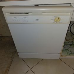 Dishwasher whirlpool