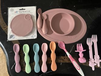 Ezpz Tiny Bowl + Tiny Spoons + Extras