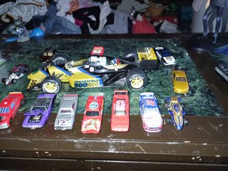 Racing cars hotwheels