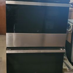 Jenn-Air Noir 30” Double Wall Oven – Convection – Showroom Condition - $1,750.00