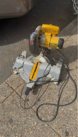 Dewalt Compound Miter Saw