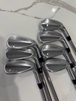 Titleist T-150 irons 4-pw (STIFF)