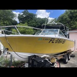 23 Foot Formula Fishing Boat 