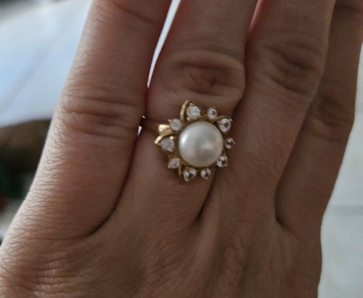 Pearl Ring