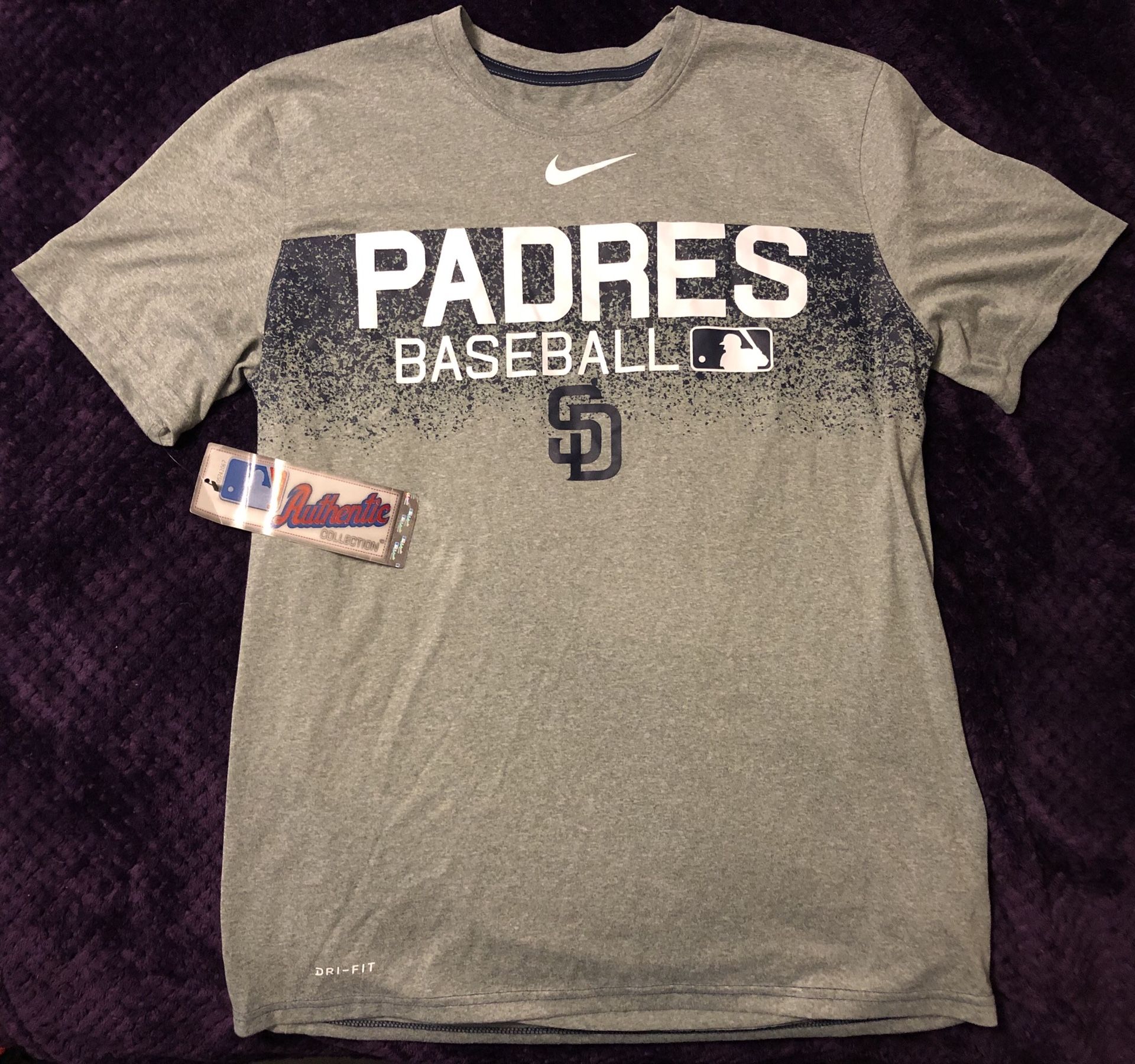 Nike Dri-Fit San Diego Padres Baseball T-Shirt for Sale in Hacienda  Heights, CA - OfferUp