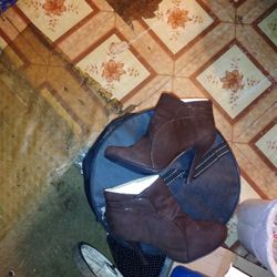 Ankles Booties, Dresses, Size 8.5.