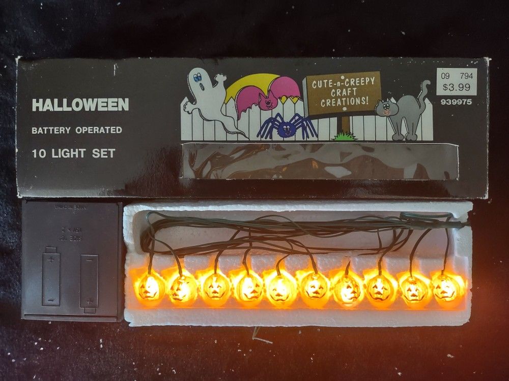 10 Light Halloween Battery Operated Lights Of Small Jackal Entrance