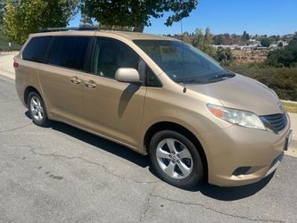New Parts 2013 Toyota Sienna LE