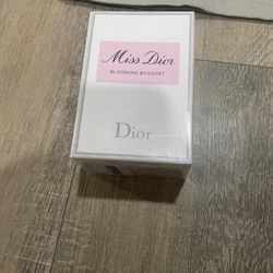 Miss Dior Women’s Perfume 