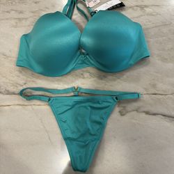 NWT Victoria Secret Set 