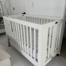 Babyletto Maki Full-Size 2-in-1 Portable Folding Crib in White, crib with mattress