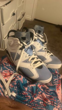 Retro Jordans 6 UNC  size 11