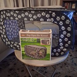 Pop open pet kennel