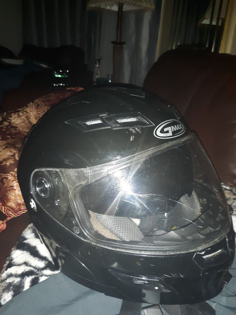 gmax motorcycle helmet