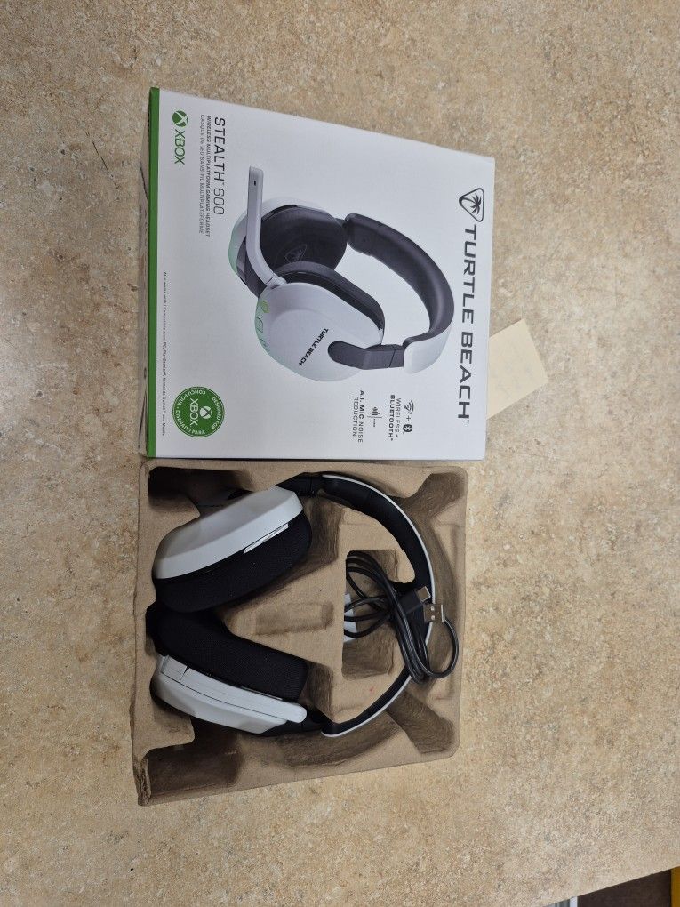 Turtle Beach Stealth 600 Wireless Multi Platform Gaming Headset