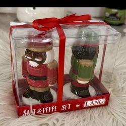 NIB Black American Nutcrackers Ceramic Salt & Pepper Shakers Set