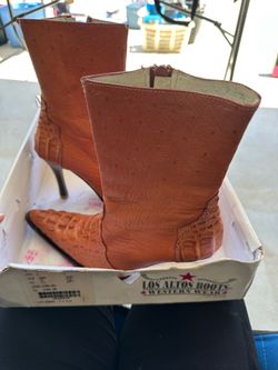 Ladies boots caiman horn
