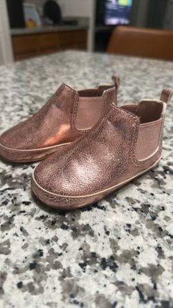 Baby shoes $5