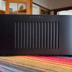 Rb 1582 Amplifier  Rotel