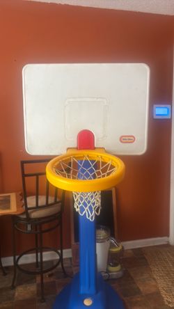 Little Tikes Basketball Goal