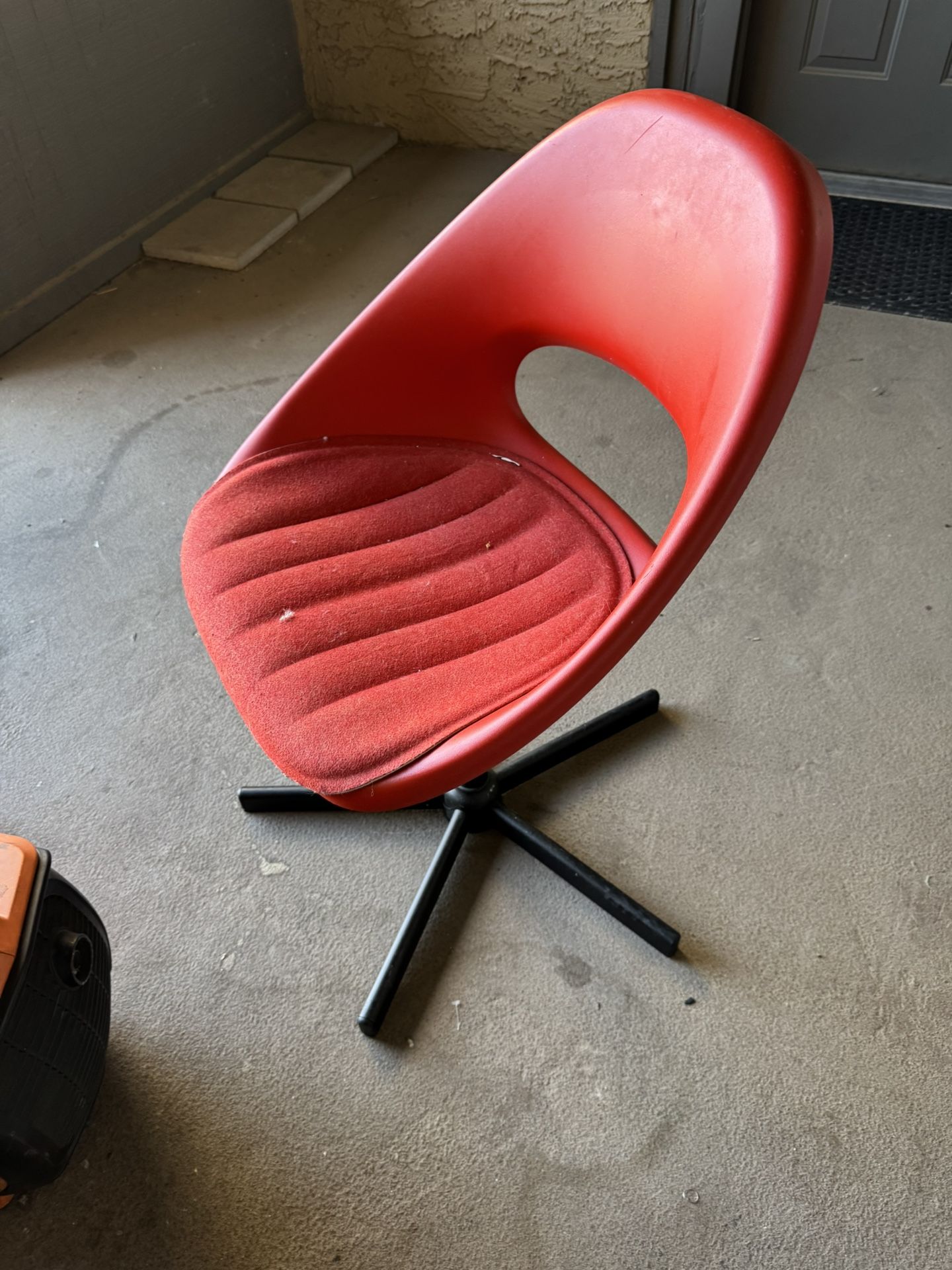 Must Go Today I’m Moving Very Nice Chair.