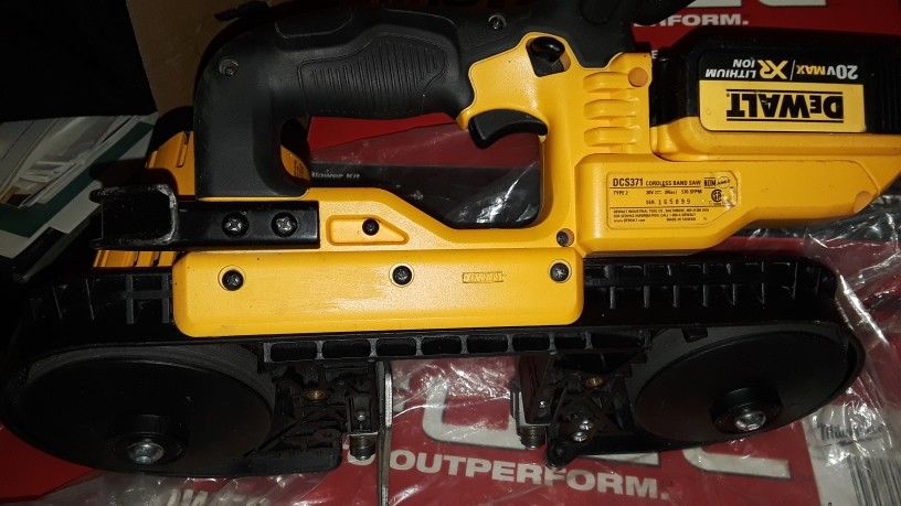 Dewalt Bandsaw