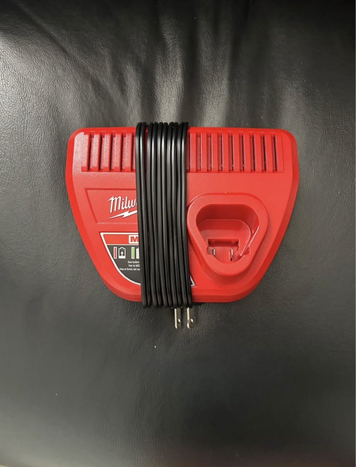 M12 CHARGER MILWAUKEE