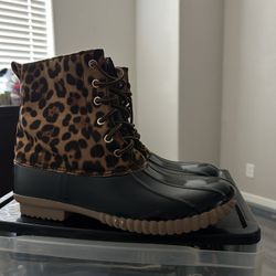 Womens duck boot outlet sale