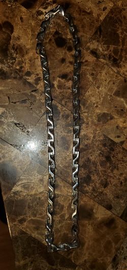 Stainless steel necklace