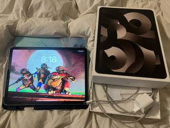 Apple iPad Air 5th Gen 64GB 10.9” Like New! Charger Included. Silver