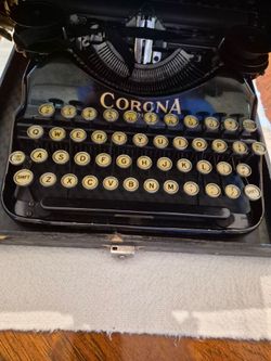 1920's Corona typewriter
