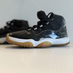 🏷 Black Patent Leather High-Top Sneakers – Size US 6.5 / EU 37.5