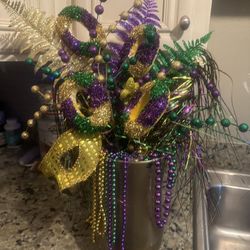 Mardi Gras Arrangement (Large)