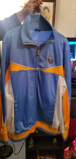 Size LARGE Nuggets Jacket 