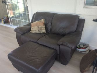 Love seat / otoman