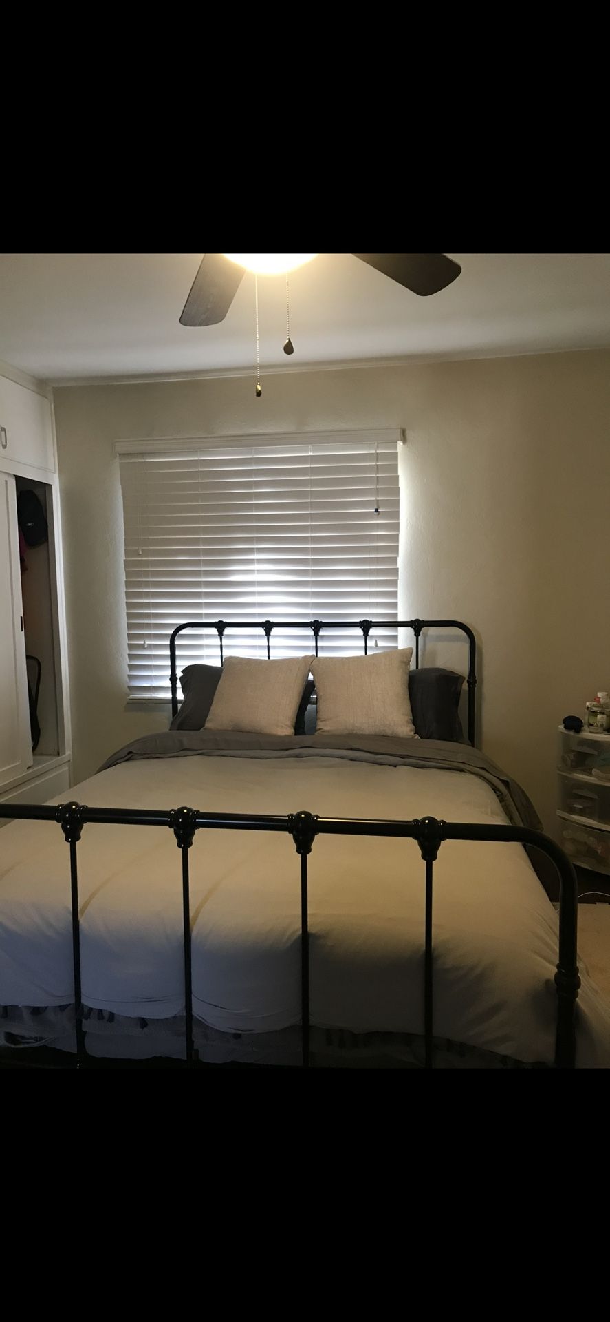 Queen Metal Frame Bed
