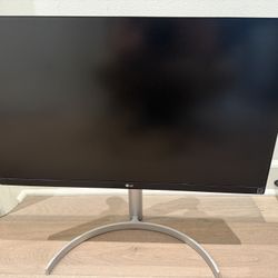 LG 27 Inch 4K IPS Monitor 27UL850